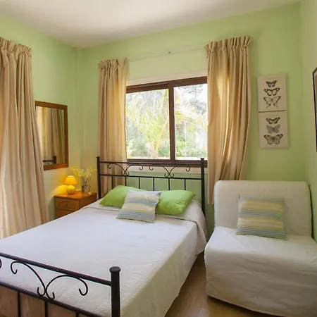 You And Your Family Will Love This Close To The Beautiful Town Of Protaras, 1479 Villa *